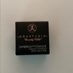 Anastasia dipbrow pomade